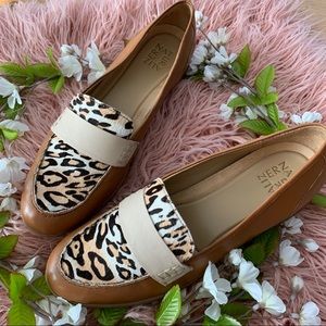 Naturalizer Tan and Leopard Print Flats